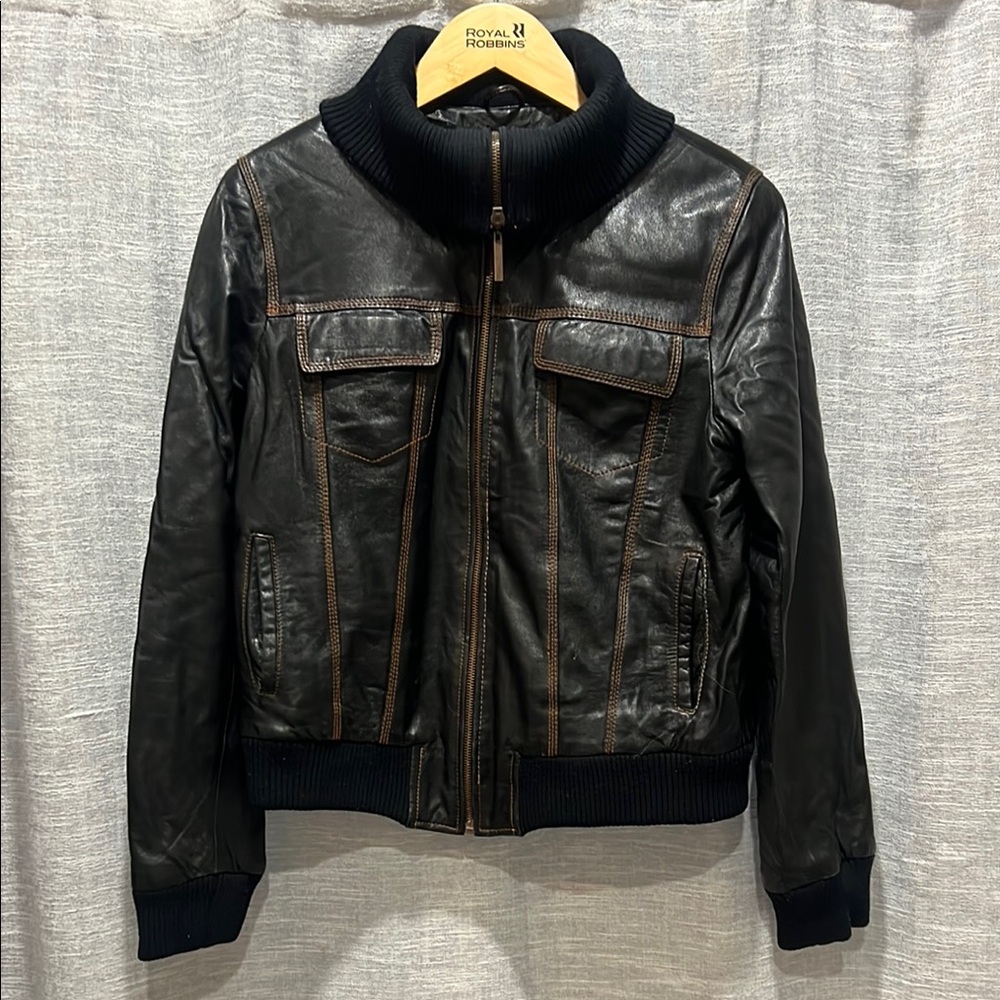 Royal Robbins Black Bomber Jacket with Ribbed Cuffs
